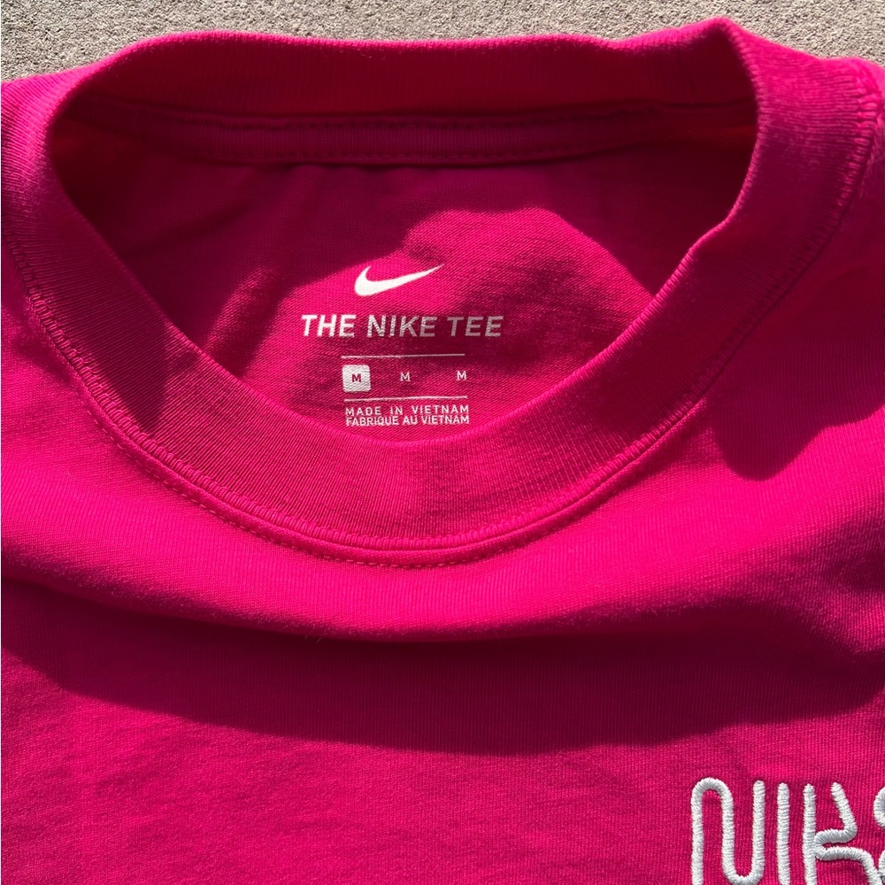 Nike Men's Vibrant Pink Short Sleeve Tee - Neon Palm- Fireberry Size M - Picture 3 of 7
